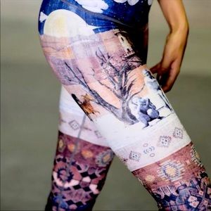 XS Niyama Sol 🌝 Mustang Sally Crop Leggings